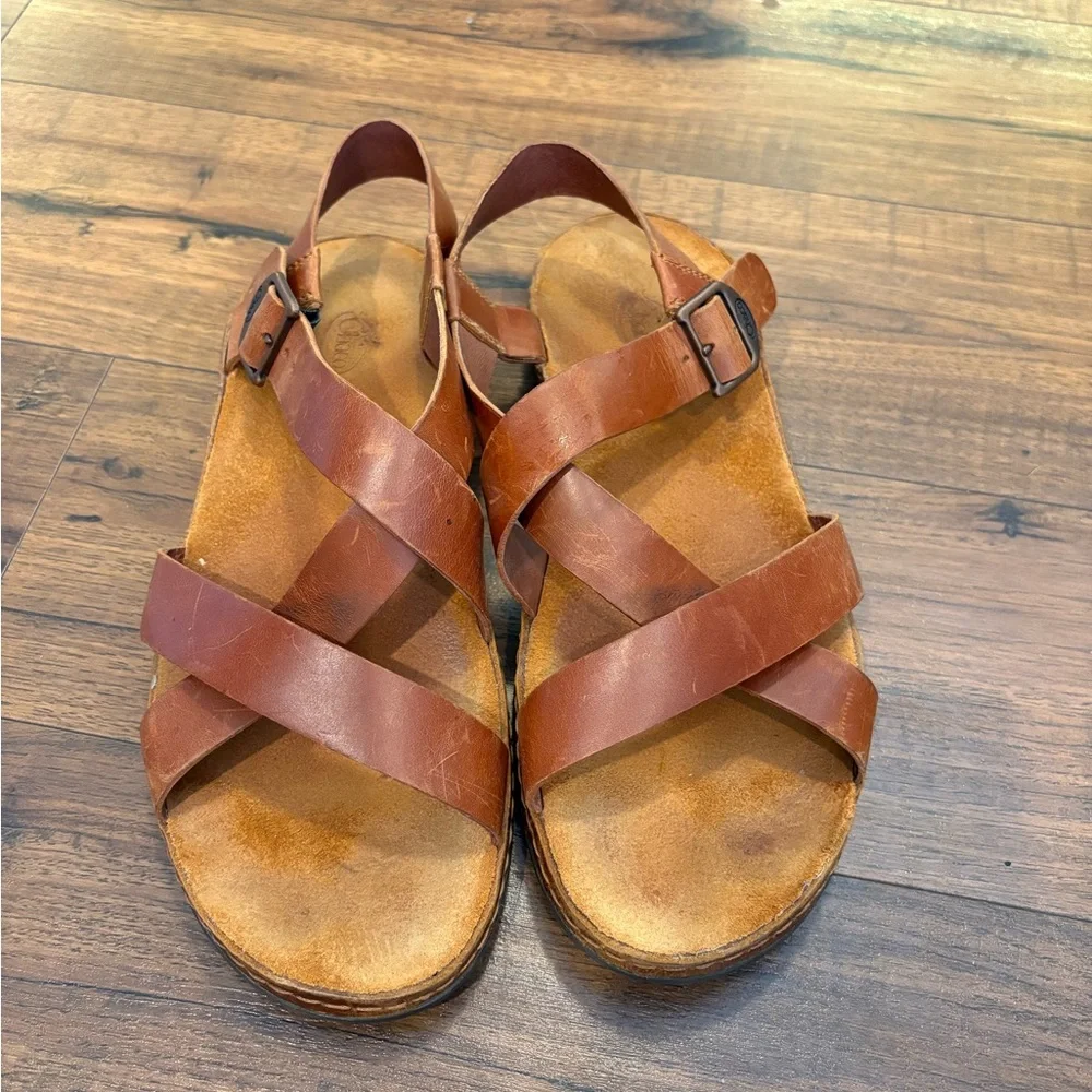 Chaco Sandals Womens 9 Wayfarer Strappy Brown Leather Buckled Open Toe Casual - Picture 2 of 7